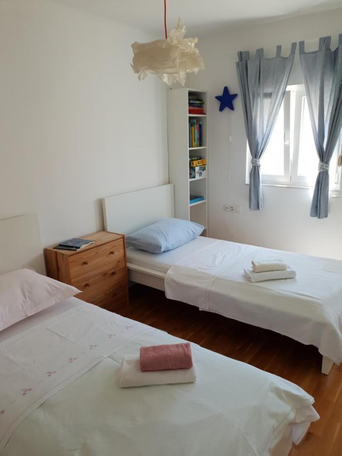 Cozy Apartments With Seafront Terraces Omiš Esterno foto